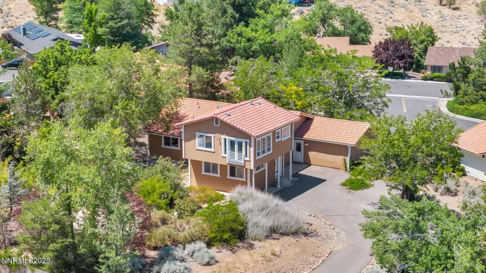 1425 Julie, Reno, Nevada 89509, 4 Bedrooms Bedrooms, ,3 BathroomsBathrooms,Residential,Residential,Julie,250052987