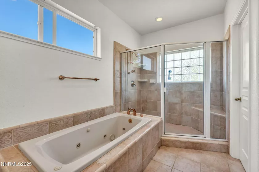 1425 Julie, Reno, Nevada 89509, 4 Bedrooms Bedrooms, ,3 BathroomsBathrooms,Residential,Residential,Julie,250052987