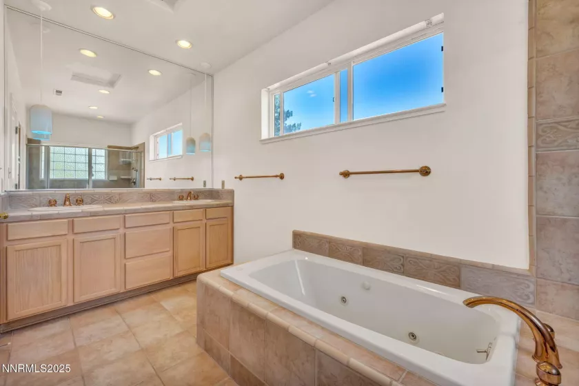 1425 Julie, Reno, Nevada 89509, 4 Bedrooms Bedrooms, ,3 BathroomsBathrooms,Residential,Residential,Julie,250052987
