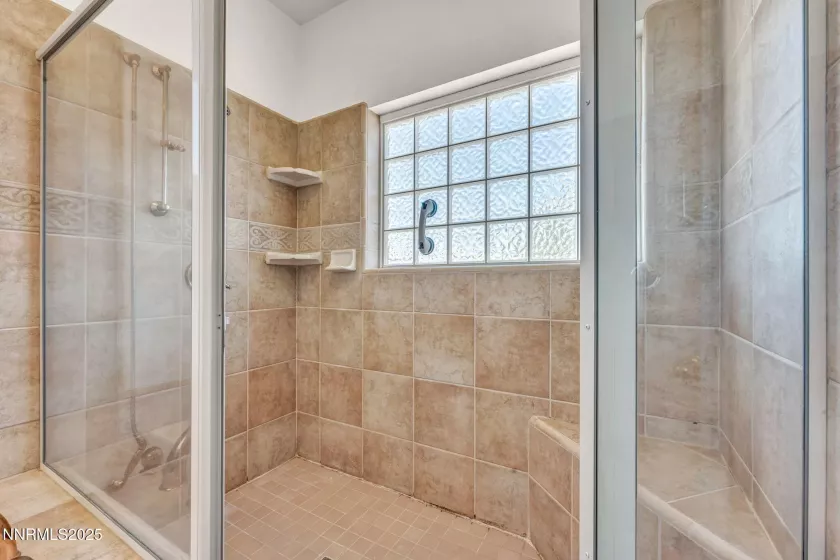 1425 Julie, Reno, Nevada 89509, 4 Bedrooms Bedrooms, ,3 BathroomsBathrooms,Residential,Residential,Julie,250052987