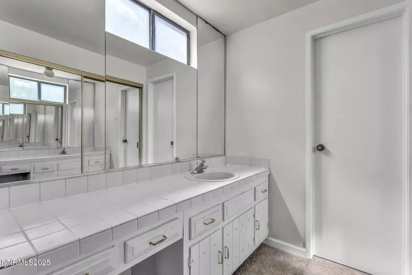 1425 Julie, Reno, Nevada 89509, 4 Bedrooms Bedrooms, ,3 BathroomsBathrooms,Residential,Residential,Julie,250052987