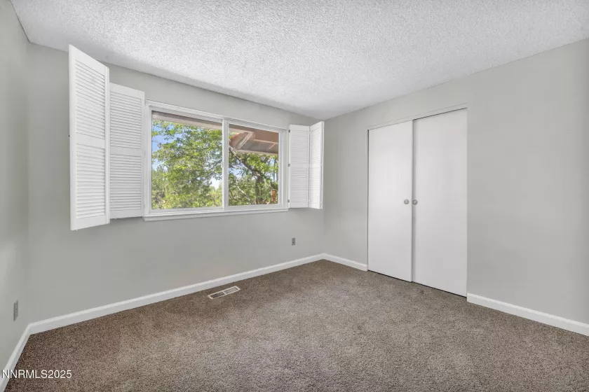 1425 Julie, Reno, Nevada 89509, 4 Bedrooms Bedrooms, ,3 BathroomsBathrooms,Residential,Residential,Julie,250052987