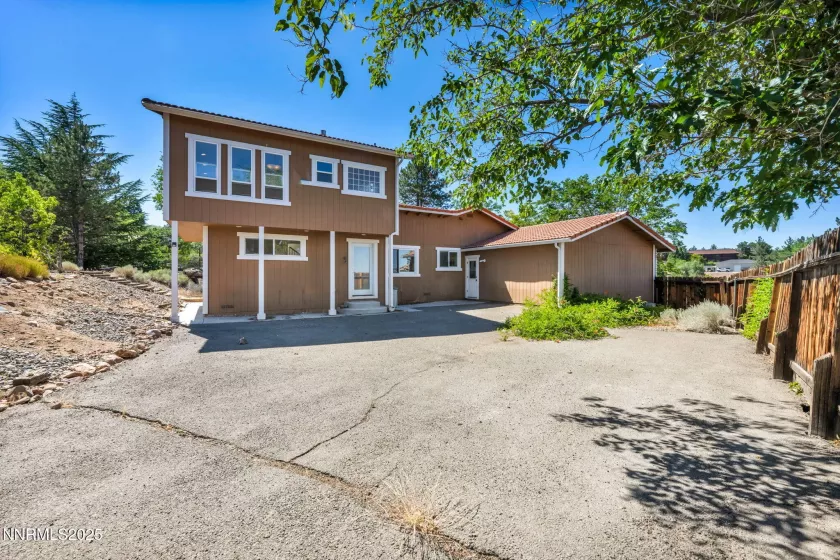 1425 Julie, Reno, Nevada 89509, 4 Bedrooms Bedrooms, ,3 BathroomsBathrooms,Residential,Residential,Julie,250052987