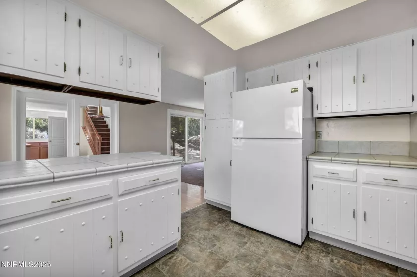 1425 Julie, Reno, Nevada 89509, 4 Bedrooms Bedrooms, ,3 BathroomsBathrooms,Residential,Residential,Julie,250052987