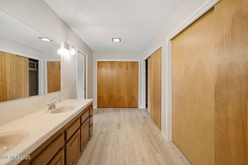 3045 Oreana, Reno, Nevada 89509, 4 Bedrooms Bedrooms, ,4 BathroomsBathrooms,Residential,Residential,Oreana,240014979