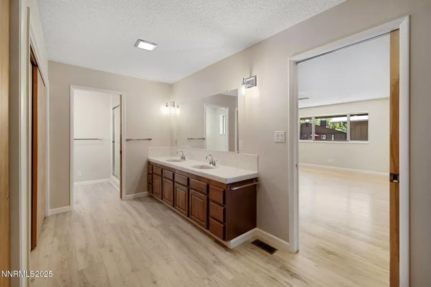 3045 Oreana, Reno, Nevada 89509, 4 Bedrooms Bedrooms, ,4 BathroomsBathrooms,Residential,Residential,Oreana,240014979