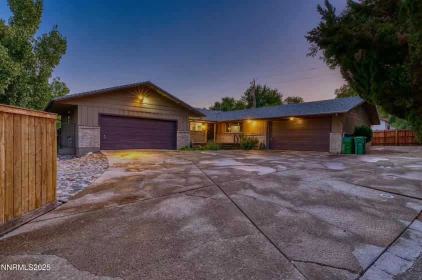 3045 Oreana, Reno, Nevada 89509, 4 Bedrooms Bedrooms, ,4 BathroomsBathrooms,Residential,Residential,Oreana,240014979