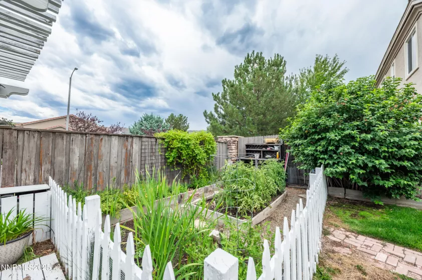 10070 Goler Wash, Reno, Nevada 89521, 4 Bedrooms Bedrooms, ,3 BathroomsBathrooms,Residential,Residential,Goler Wash,250052993