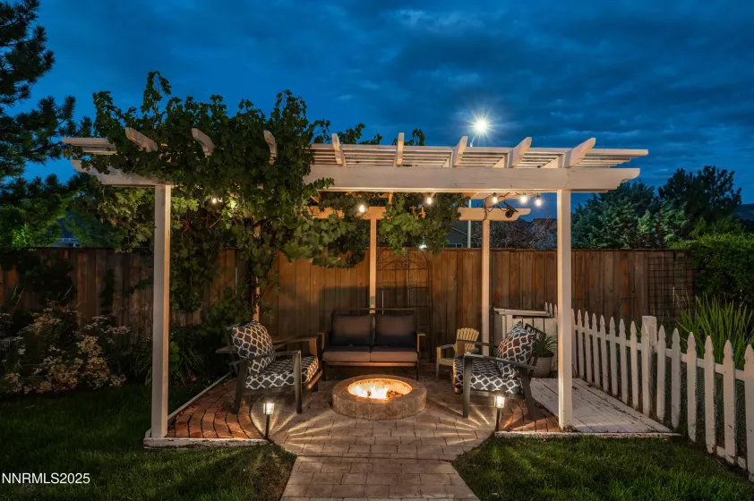 10070 Goler Wash, Reno, Nevada 89521, 4 Bedrooms Bedrooms, ,3 BathroomsBathrooms,Residential,Residential,Goler Wash,250052993