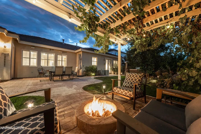 10070 Goler Wash, Reno, Nevada 89521, 4 Bedrooms Bedrooms, ,3 BathroomsBathrooms,Residential,Residential,Goler Wash,250052993