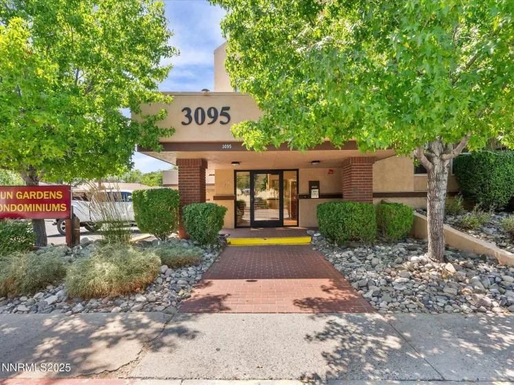 3095 Lakeside, Reno, Nevada 89509, 1 Bedroom Bedrooms, ,1 BathroomBathrooms,Residential,Residential,Lakeside,250052994