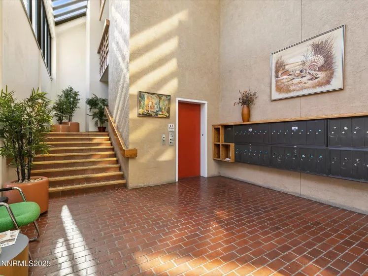 3095 Lakeside, Reno, Nevada 89509, 1 Bedroom Bedrooms, ,1 BathroomBathrooms,Residential,Residential,Lakeside,250052994