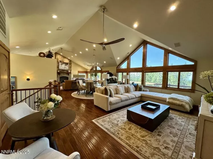 606 Jerry, Zephyr Cove, Nevada 89448, 5 Bedrooms Bedrooms, ,6 BathroomsBathrooms,Residential,Residential,Jerry,250052997