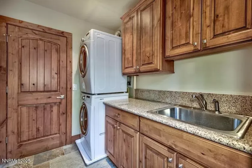 606 Jerry, Zephyr Cove, Nevada 89448, 5 Bedrooms Bedrooms, ,6 BathroomsBathrooms,Residential,Residential,Jerry,250052997