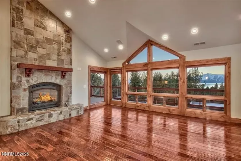 606 Jerry, Zephyr Cove, Nevada 89448, 5 Bedrooms Bedrooms, ,6 BathroomsBathrooms,Residential,Residential,Jerry,250052997