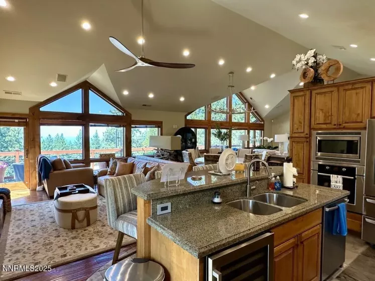 606 Jerry, Zephyr Cove, Nevada 89448, 5 Bedrooms Bedrooms, ,6 BathroomsBathrooms,Residential,Residential,Jerry,250052997