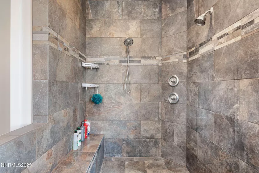 21415 Pinenut, Reno, Nevada 89521, 3 Bedrooms Bedrooms, ,3 BathroomsBathrooms,Residential,Residential,Pinenut,250052998