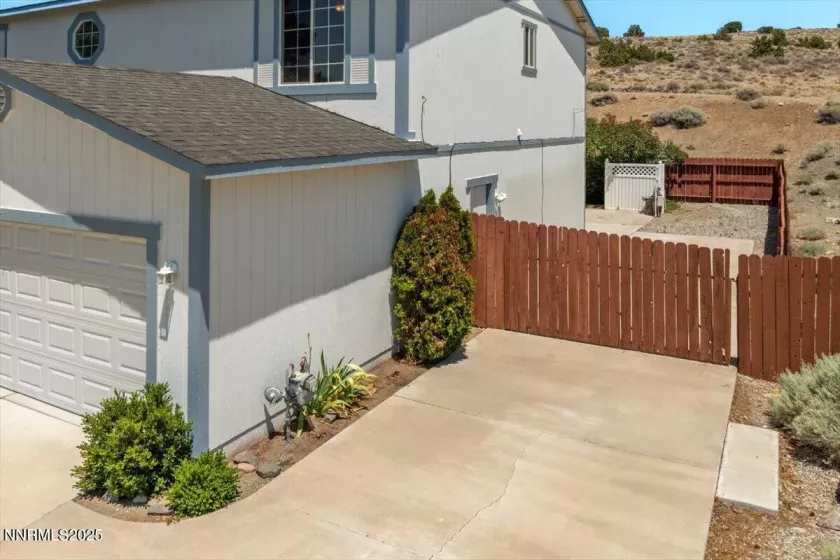 7339 Warhol, Sun Valley, Nevada 89433, 4 Bedrooms Bedrooms, ,3 BathroomsBathrooms,Residential,Residential,Warhol,250053000