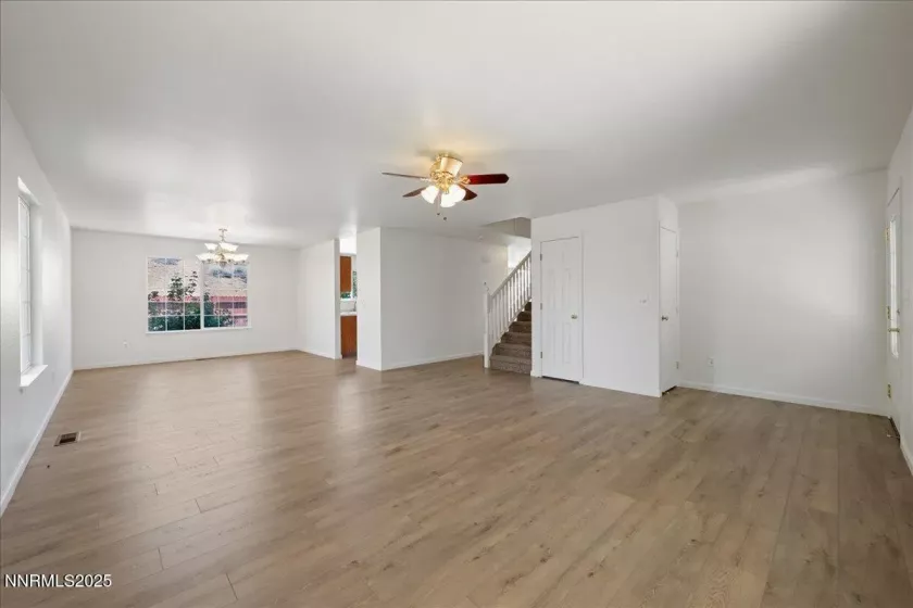 7339 Warhol, Sun Valley, Nevada 89433, 4 Bedrooms Bedrooms, ,3 BathroomsBathrooms,Residential,Residential,Warhol,250053000