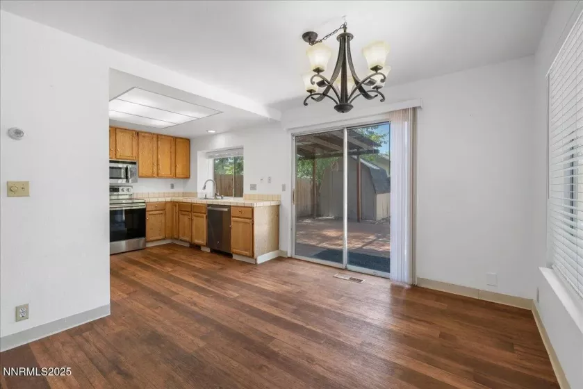 5142 Aspenview, Reno, Nevada 89523, 4 Bedrooms Bedrooms, ,3 BathroomsBathrooms,Residential,Residential,Aspenview,250053001