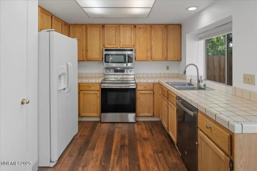 5142 Aspenview, Reno, Nevada 89523, 4 Bedrooms Bedrooms, ,3 BathroomsBathrooms,Residential,Residential,Aspenview,250053001