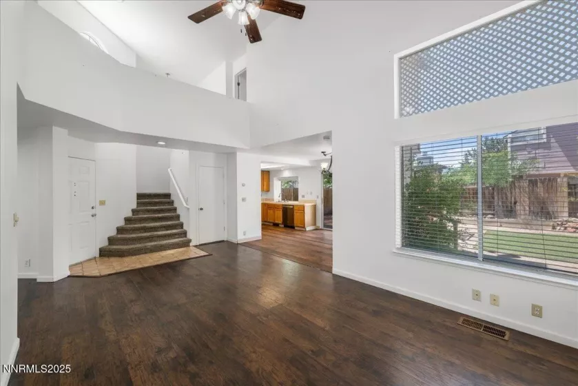 5142 Aspenview, Reno, Nevada 89523, 4 Bedrooms Bedrooms, ,3 BathroomsBathrooms,Residential,Residential,Aspenview,250053001