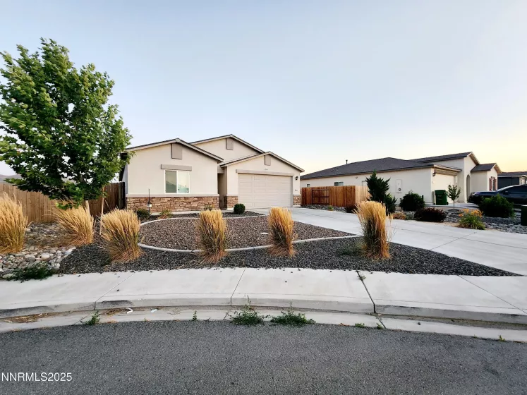 969 Kathryn, Fernley, Nevada 89408, 4 Bedrooms Bedrooms, ,2 BathroomsBathrooms,Residential,Residential,Kathryn,250053003