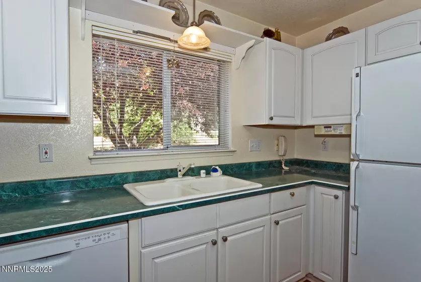 235 Montgomery, Markleeville, California 96120, 4 Bedrooms Bedrooms, ,3 BathroomsBathrooms,Residential,Residential,Montgomery,250053004