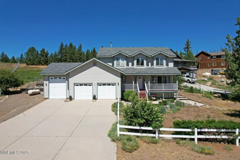 235 Montgomery, Markleeville, California 96120, 4 Bedrooms Bedrooms, ,3 BathroomsBathrooms,Residential,Residential,Montgomery,250053004