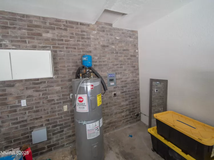 2625 Rock, Sparks, Nevada 89431, 4 Bedrooms Bedrooms, ,2 BathroomsBathrooms,Residential,Residential,Rock,250053006