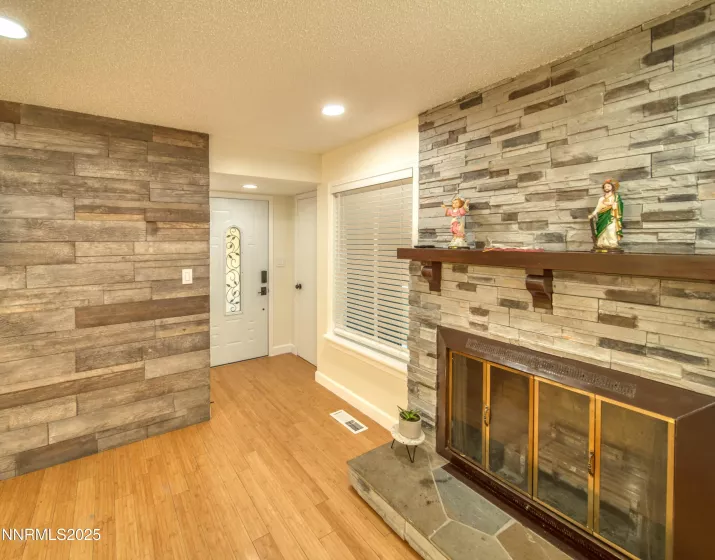 2625 Rock, Sparks, Nevada 89431, 4 Bedrooms Bedrooms, ,2 BathroomsBathrooms,Residential,Residential,Rock,250053006