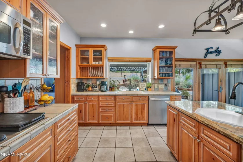 115281 US-395, Topaz, California 96133, 3 Bedrooms Bedrooms, ,3 BathroomsBathrooms,Residential,Residential,US-395,250053007