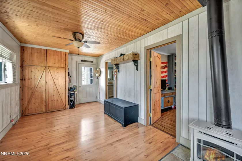 115281 US-395, Topaz, California 96133, 3 Bedrooms Bedrooms, ,3 BathroomsBathrooms,Residential,Residential,US-395,250053007
