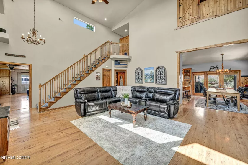 115281 US-395, Topaz, California 96133, 3 Bedrooms Bedrooms, ,3 BathroomsBathrooms,Residential,Residential,US-395,250053007