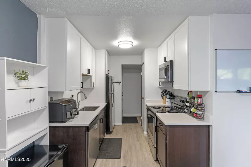 1555 Delucchi, Reno, Nevada 89502, 2 Bedrooms Bedrooms, ,1 BathroomBathrooms,Residential,Residential,Delucchi,250053010