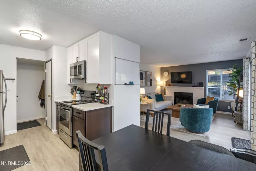 1555 Delucchi, Reno, Nevada 89502, 2 Bedrooms Bedrooms, ,1 BathroomBathrooms,Residential,Residential,Delucchi,250053010