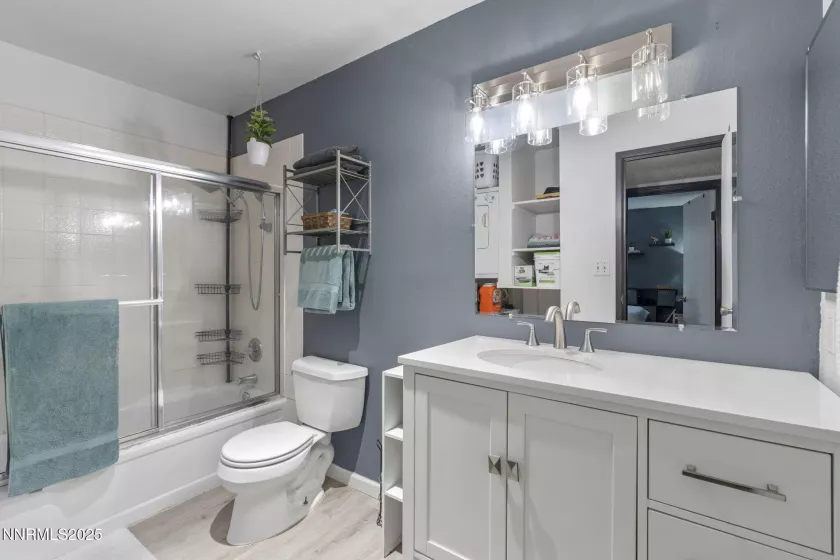 1555 Delucchi, Reno, Nevada 89502, 2 Bedrooms Bedrooms, ,1 BathroomBathrooms,Residential,Residential,Delucchi,250053010