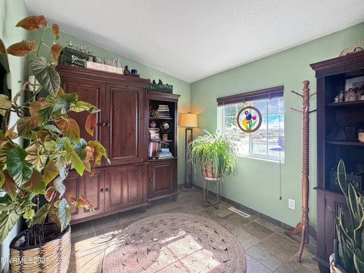 1625 Youngberg, Winnemucca, Nevada 89445, 3 Bedrooms Bedrooms, ,2 BathroomsBathrooms,Residential,Residential,Youngberg,250053012