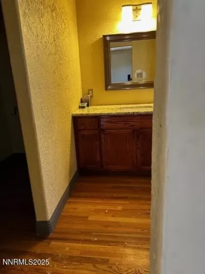 Primary suite bathroom vanity