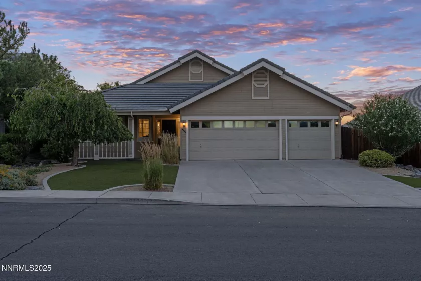 4535 Desert Hills, Sparks, Nevada 89436, 3 Bedrooms Bedrooms, ,2 BathroomsBathrooms,Residential,Residential,Desert Hills,250053014