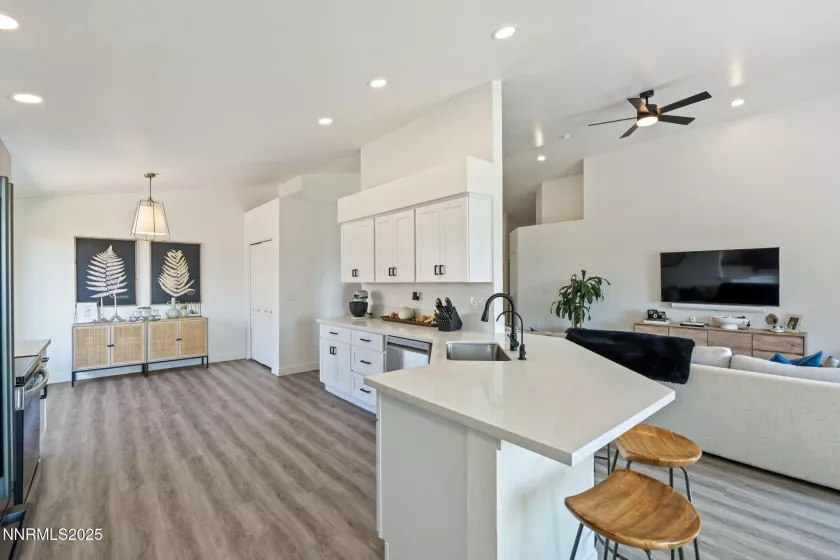 4535 Desert Hills, Sparks, Nevada 89436, 3 Bedrooms Bedrooms, ,2 BathroomsBathrooms,Residential,Residential,Desert Hills,250053014