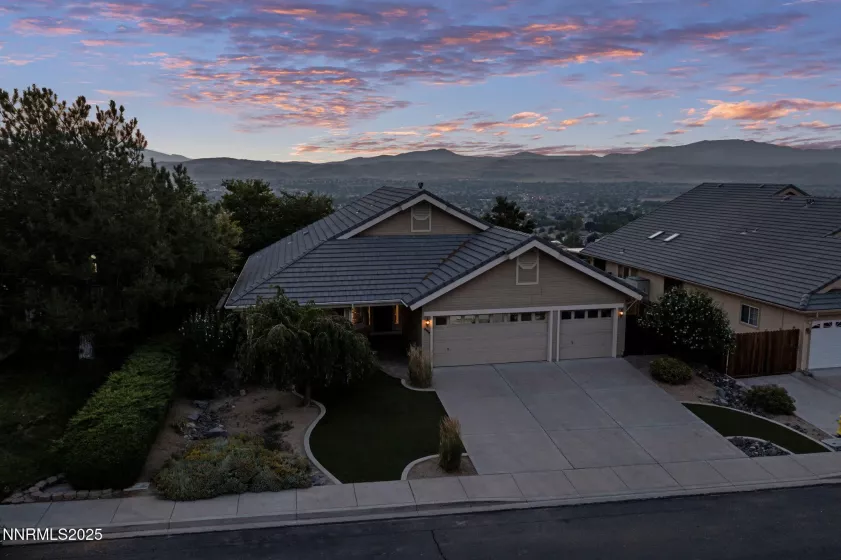 4535 Desert Hills, Sparks, Nevada 89436, 3 Bedrooms Bedrooms, ,2 BathroomsBathrooms,Residential,Residential,Desert Hills,250053014