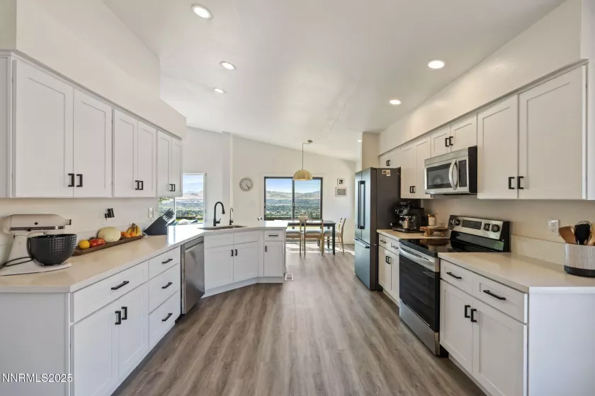 4535 Desert Hills, Sparks, Nevada 89436, 3 Bedrooms Bedrooms, ,2 BathroomsBathrooms,Residential,Residential,Desert Hills,250053014