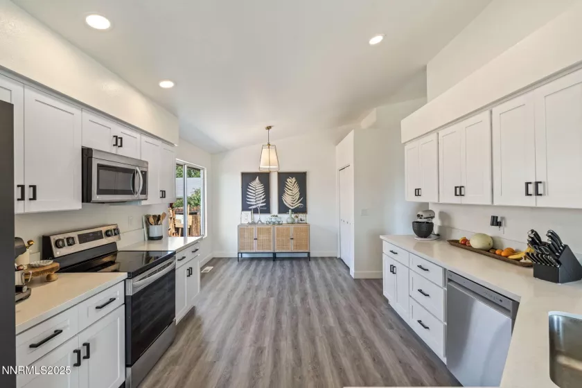 4535 Desert Hills, Sparks, Nevada 89436, 3 Bedrooms Bedrooms, ,2 BathroomsBathrooms,Residential,Residential,Desert Hills,250053014