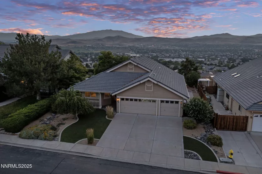 4535 Desert Hills, Sparks, Nevada 89436, 3 Bedrooms Bedrooms, ,2 BathroomsBathrooms,Residential,Residential,Desert Hills,250053014