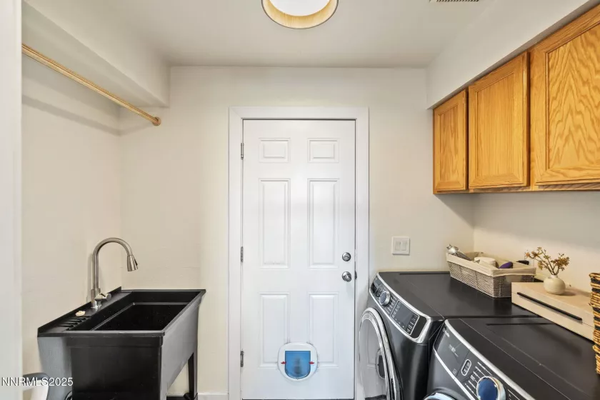 4535 Desert Hills, Sparks, Nevada 89436, 3 Bedrooms Bedrooms, ,2 BathroomsBathrooms,Residential,Residential,Desert Hills,250053014