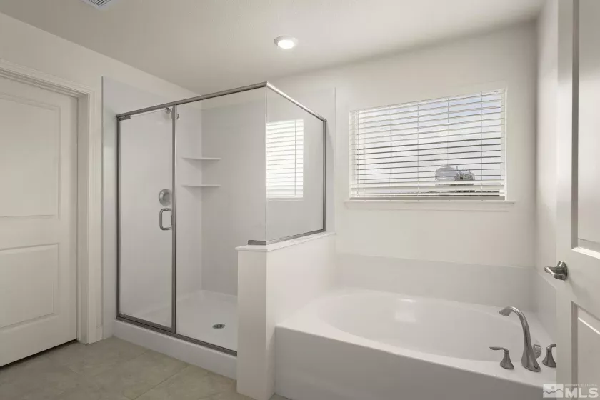1981 Lanstar, Sparks, Nevada 89441, 4 Bedrooms Bedrooms, ,3 BathroomsBathrooms,Residential,Residential,Lanstar,250004578