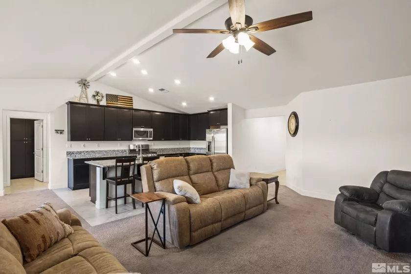 1981 Lanstar, Sparks, Nevada 89441, 4 Bedrooms Bedrooms, ,3 BathroomsBathrooms,Residential,Residential,Lanstar,250004578