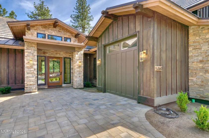 5320 Nestle, Reno, Nevada 89511, 4 Bedrooms Bedrooms, ,5 BathroomsBathrooms,Residential,Residential,Nestle,0,230008599