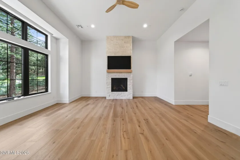 5320 Nestle, Reno, Nevada 89511, 4 Bedrooms Bedrooms, ,5 BathroomsBathrooms,Residential,Residential,Nestle,0,230008599